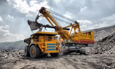 Loading of iron ore