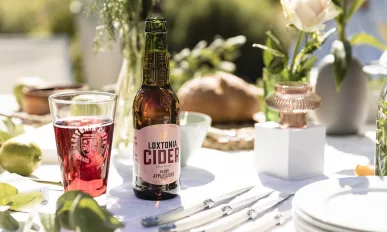 RebeccaAnn Loxtonia Lifestyle MAIN