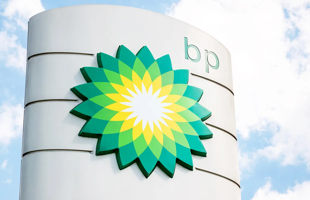 BP plc British oil and gas company logo, brand signage, gas station signpost